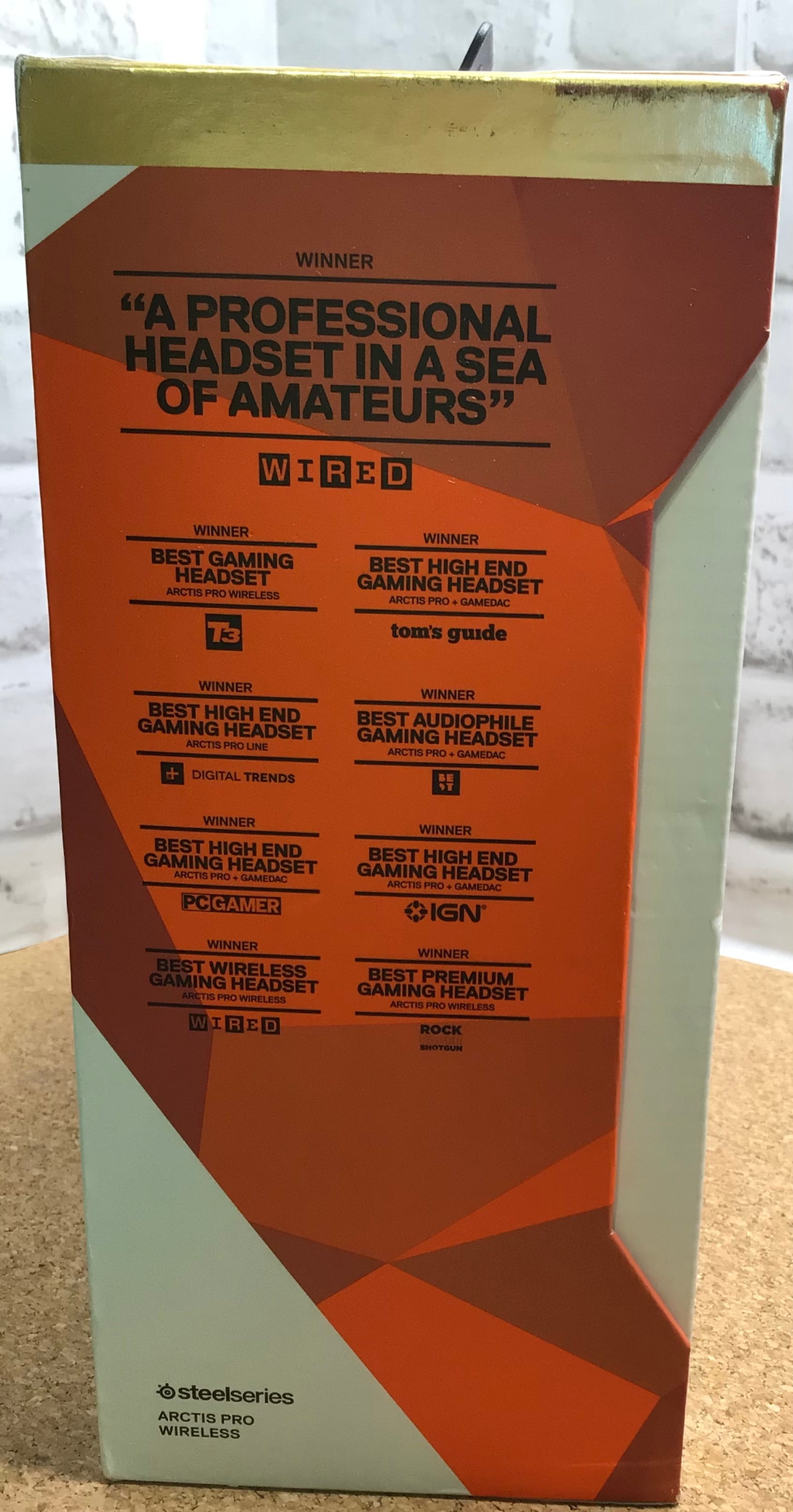 SteelSeries Arctis Pro Wireless Gaming Headset **FOR PARTS/NOT WORKING** (7899823079662)